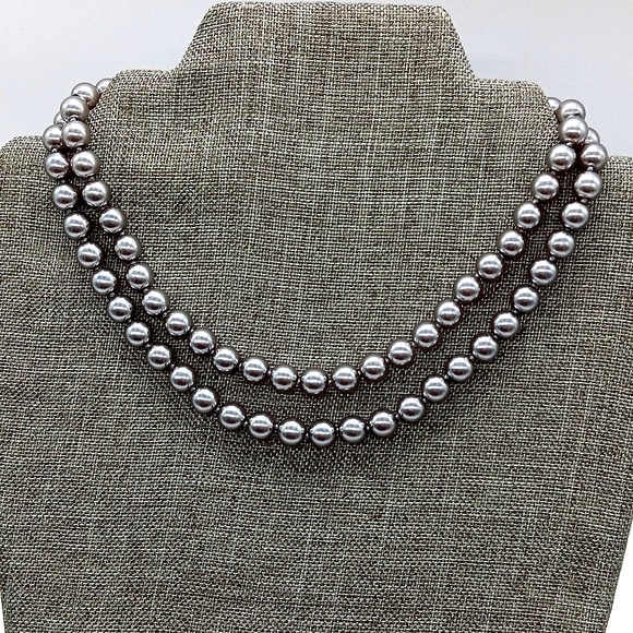 Vintage 30" Kenneth Jay Lane Gray Glass Pearl Necklace Filigree Clasp 1990s - Picture 4 of 5